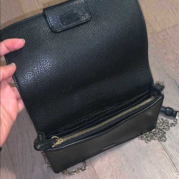 Stuart Weitzman wallet on chain - Picture 9 of 15